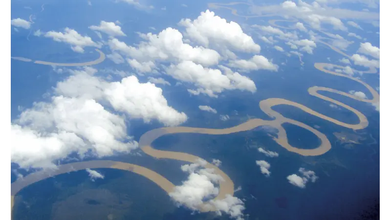 Gás da floresta amazônica acelera formação de nuvens