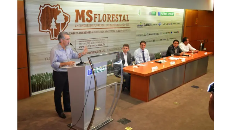 Governo do MS anuncia pacote de ações para setor florestal
