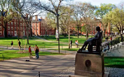 Harvard encerrará investimentos em combustíveis fósseis